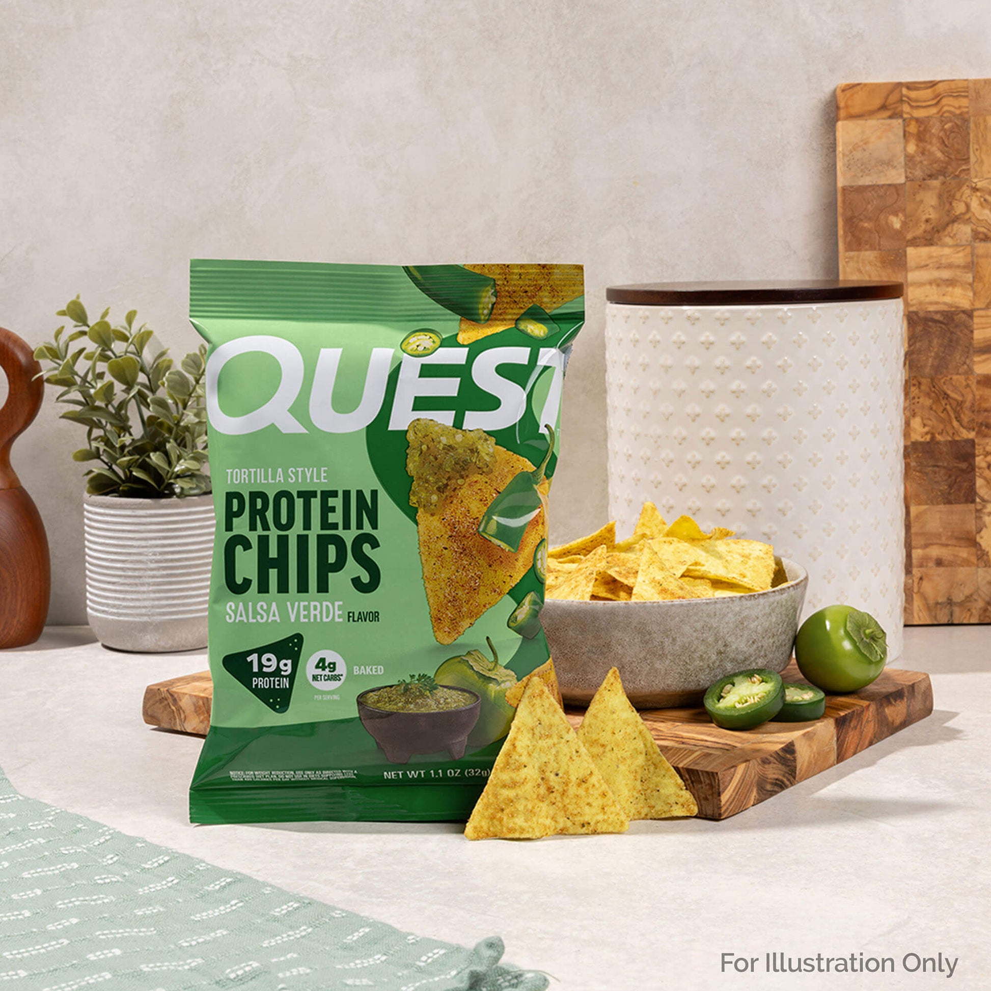 salsa-verde-tortilla-style-protein-chips-w6 qst-016419-salsa-verde-tortilla-style-protein-chips_5.jpg